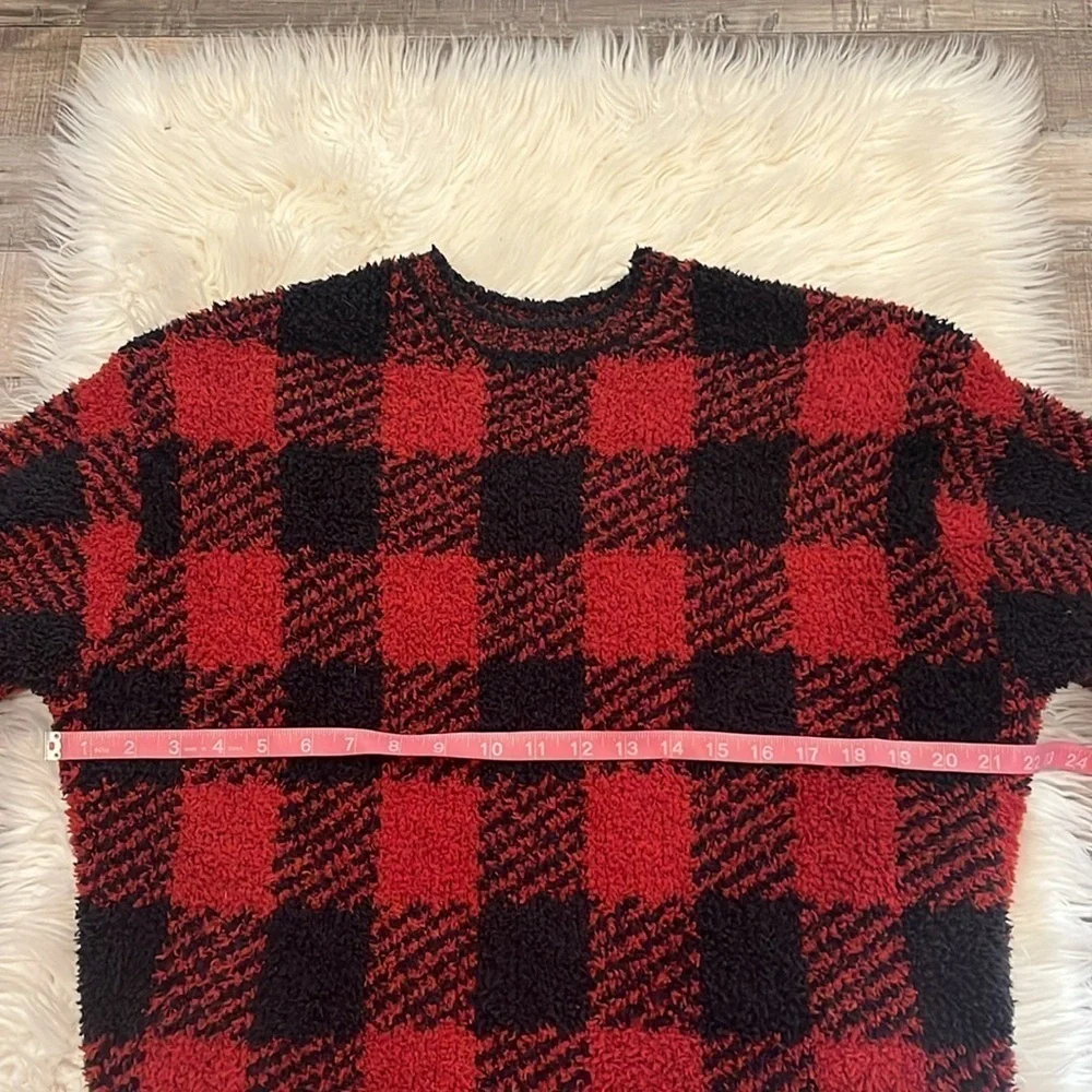 SKIMS plush buffalo plaid sweater S/M